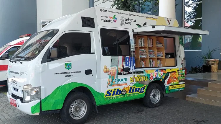BABEKU dan SI BOLING Tingkatkan Kunjungan Perpustakaan Kota Batu