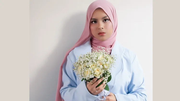 "Setengah Hadir", Curahan Hati Tentang Menunggu Kepastian