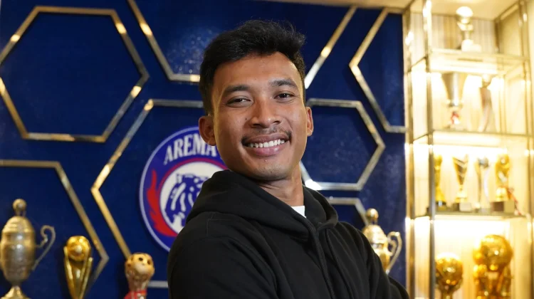 Bek Sayap Robi Darwis Dikontrak Arema FC Dua Musim, Siap Jinakkan Tekanan