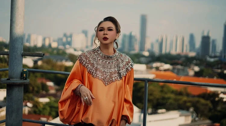 Rayakan 40 Tahun Berkarya, Ria Resty Fauzy Rilis Lagu Baru