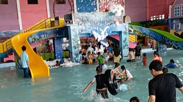 Libur Sekolah ke Waterpark Marbagong Probolinggo