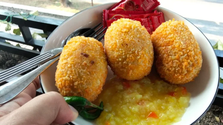 Bosan Croissant? Kroket Kentang Ini Bisa Jadi Pilihan Baru Teman Ngopi