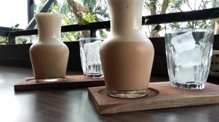 Ice Coffee Baileys Jadi Favorit di Bloom Caffeine Lab
