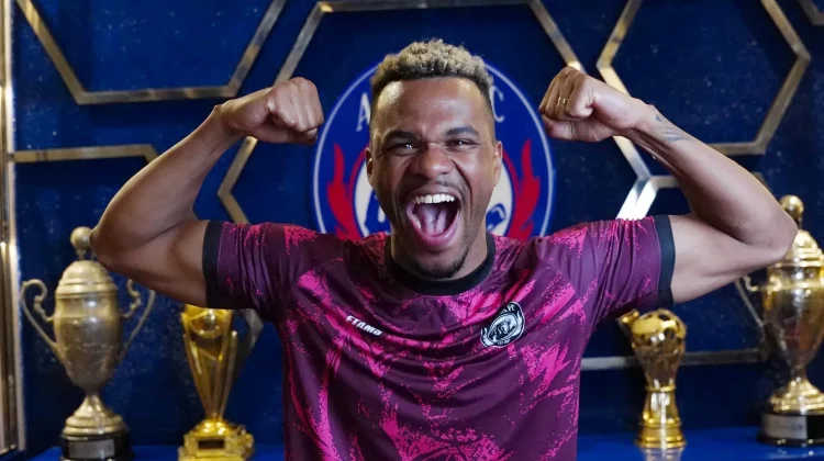 Arema FC Resmi Amankan Gustavo Henrique, Slot Pemain Asing Kini Lengkap