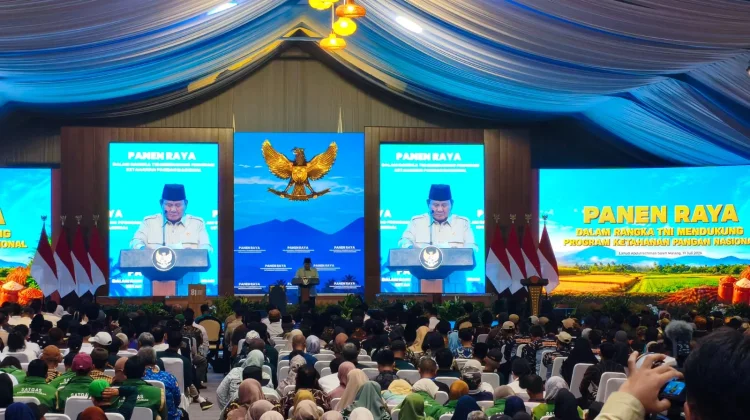 Prabowo: Jangan Pertanyakan TNI Turun ke Sawah