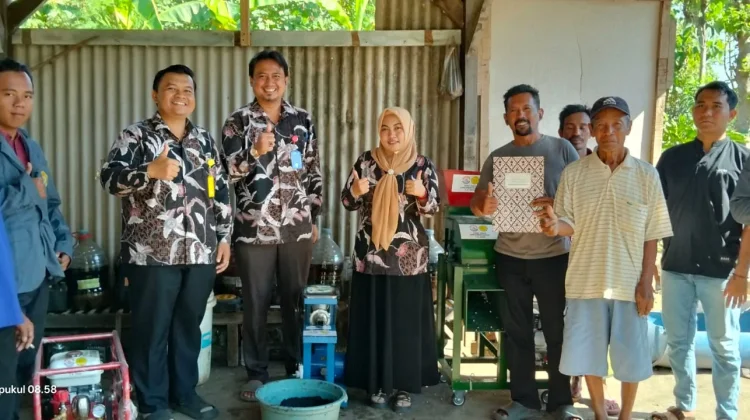 Bonggol Jagung yang Dulu Dibakar, Kini Jadi Briket Bernilai Jual Berkat Inovasi UPM