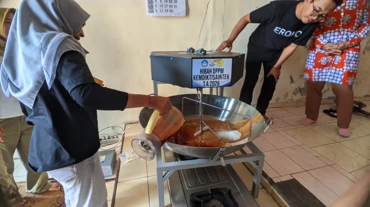 UPM Dampingi UKM Petis EROKO Naik Kelas