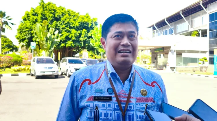 Disdikbud Malang Pastikan Bantuan Seragam Tepat Sasaran