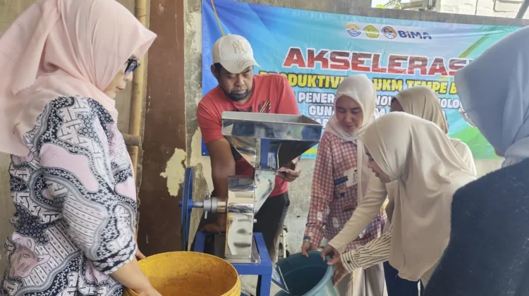 UPM Perkuat Produktivitas UKM Tempe Bromo lewat Teknologi Efisien