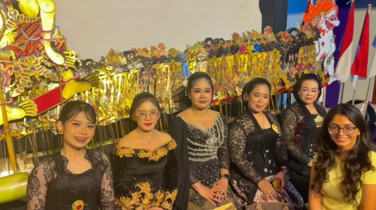 AIESEC in UMM Ajak Mahasiswa Asing Mengenal Budaya Bersama Unitri Malang