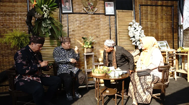 Dahar Sareng, Cara Desa Poncokusumo Malang Merawat Tradisi dan Perkokoh Jati Diri