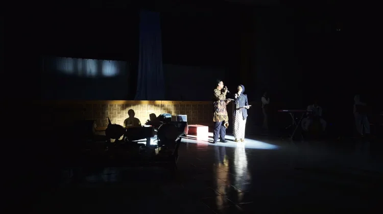 Debut Gemilang Toneelfest Malang: Kolaborasi Lintas Generasi