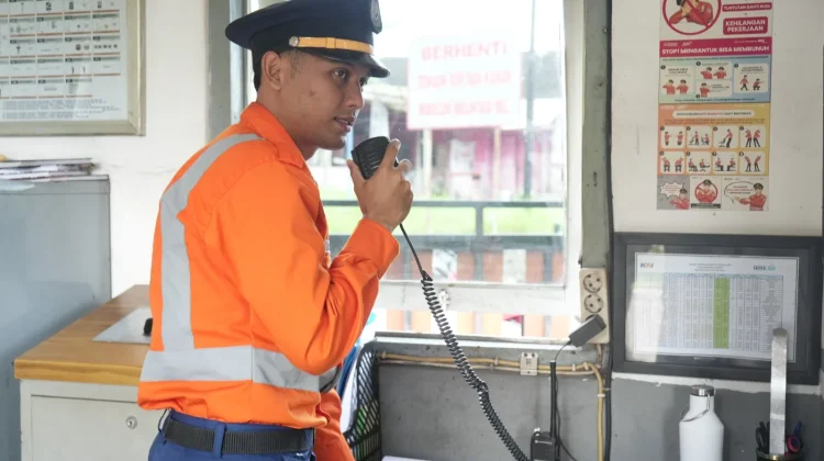Daop 9 Jember Minta Masyarakat Tak Beraktivitas di Rel KAI
