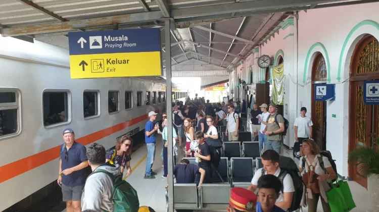 Penumpang WNA di Daop 9 Jember Naik 15,37 Persen, Stasiun Probolinggo Tertinggi
