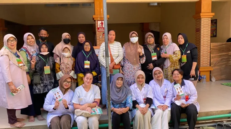 Farmasi FKUB Fasilitasi Mahasiswa Prancis Magang di RSSA Malang