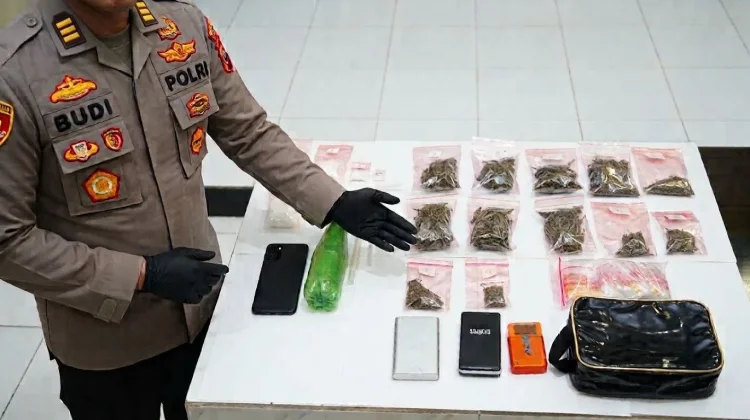 Polres Malang Tangkap Terduga Pengedar, Sita Sabu dan Ganja Ratusan Gram