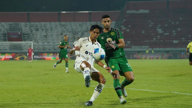 Kalah dari Persebaya, Pelatih Arema FC Marcos Santos Minta Maaf kepada Aremania