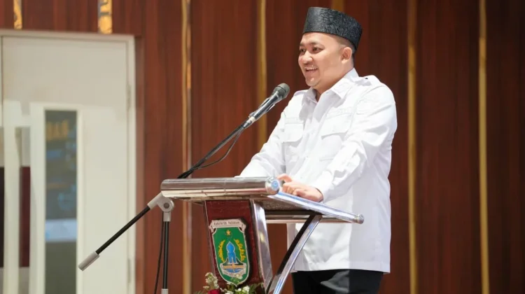 Bupati Rusdi Ajak Para Ayah Tak Hanya Mencari Nafkah tapi Selalu Ada 24 Jam