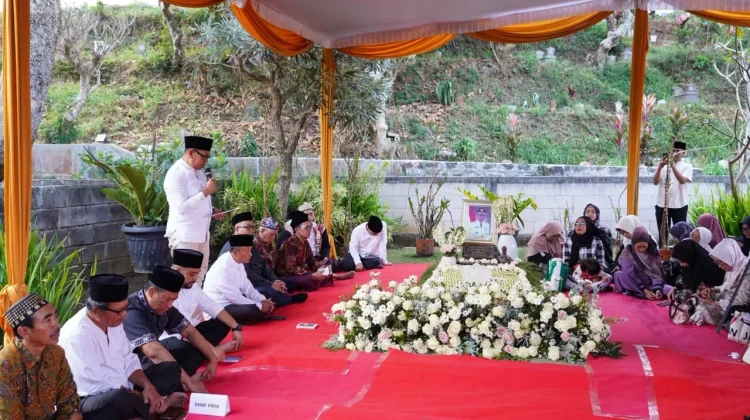 Seribu Hari Wafat Eddy Rumpoko, Wali Kota Batu Kenang Jasanya