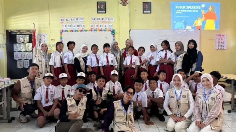 KKN MAs Kelompok 76 Latih Public Speaking Siswa SD Tulungrejo