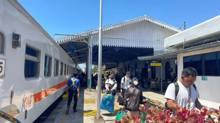 KAI Daop 9 Jember Beri Diskon Tiket 17 Persen
