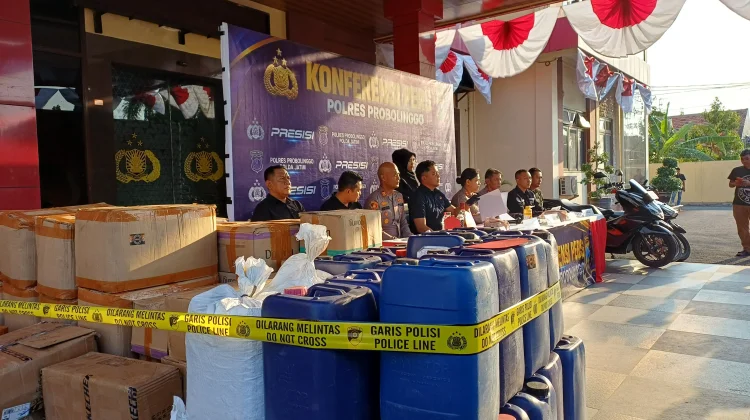 Dari Begal Karambit hingga 3.170 Liter Arak Bali, Polres Probolinggo Ungkap 4 Kasus