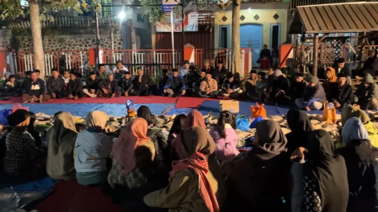 Mengenal Tradisi Khas Junggo, Keseruan KKN MAs 76 di Malam Tirakatan HUT RI