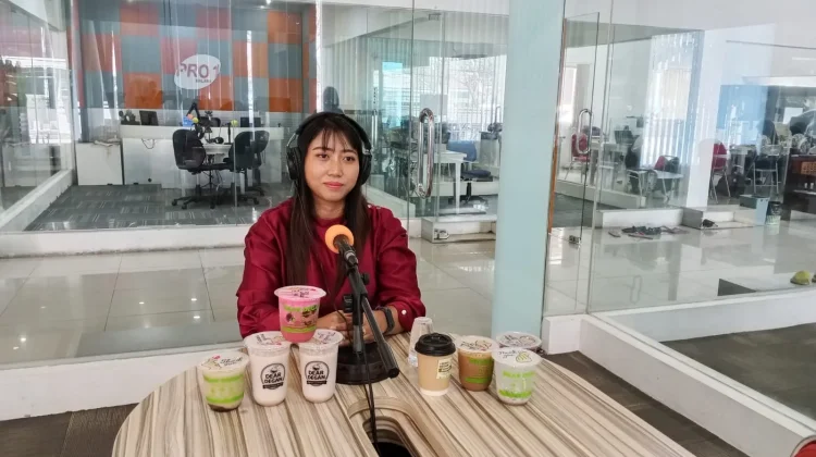 Dear Degan Kembangkan Kelapa Muda Jadi Minuman Kekinian