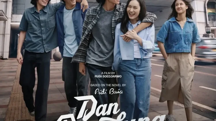 Resmi Tayang! "Dan Bandung" Banjir Pujian Sebagai 'Romance Movie Paling Kekinian'