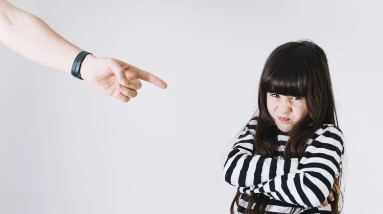 Jangan Bela Kesalahan Anak, Ajarkan Konsekuensinya