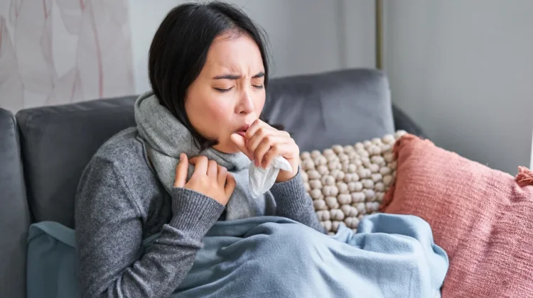 Batuk Tak Kunjung Sembuh, Waspadai Gejala Kanker Paru