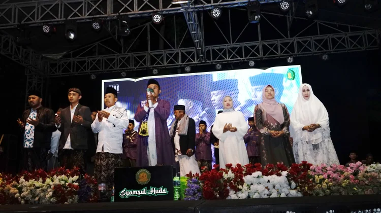 Peringati Maulid Nabi di Tirtoyudo, Wabup Malang Dorong Generasi Muda Berkarakter
