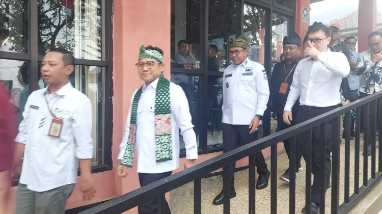 Menko PM Nilai PLUT Batu Jadi Model Pendampingan UMKM