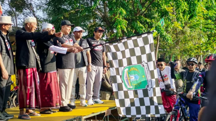 Ribuan Warga Kabupaten Pasuruan Ikuti Gowes Kemerdekaan RI ke 81