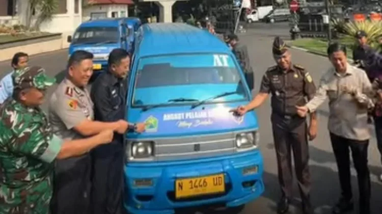 Mulai Hari ini, Pelajar Bisa Nikmati Angkot Gratis di Kota Malang