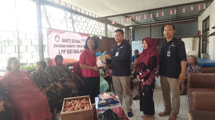 RRI Malang Gelar Bakti Sosial di Rumah Sosial Titus Brandsma