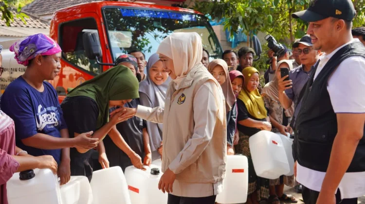 Kekeringan, Gubernur Khofifah Ajak Masyarakat Kabupaten Pasuruan Salat Istiqa'