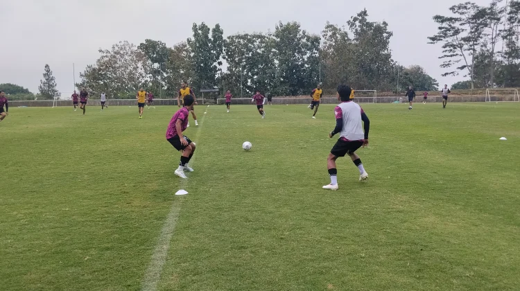 Arema FC Bedah Permainan PSM, Marcos Santos Siapkan Sejumlah Skenario