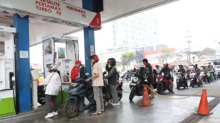 Antrean Pertalite Mengular, Stok BBM Aman
