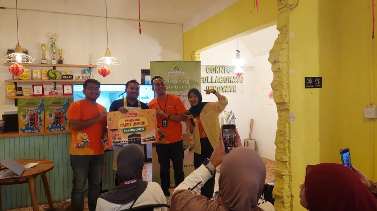 Dua Operator Jatim Terpilih Umroh lewat Program NutriSari