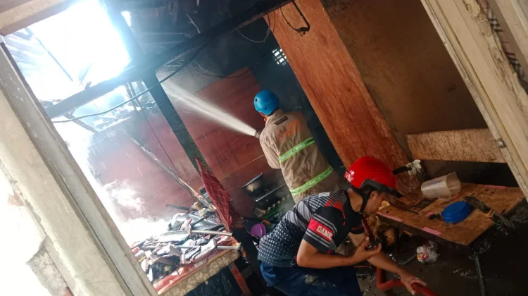 Kebakaran Terjadi Lagi, Rumah Warga Blitar Terbakar saat Ditinggal Mencari Kerja