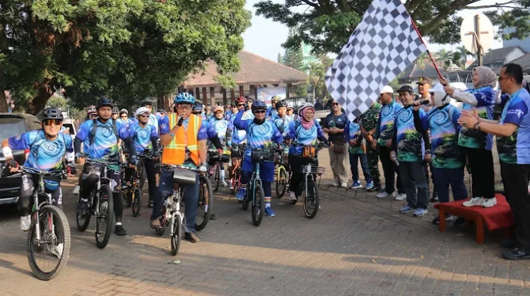 Genjot Sport Tourism, 200 Peserta Susuri Singosari Malang dalam Eco Fun Bike 2026