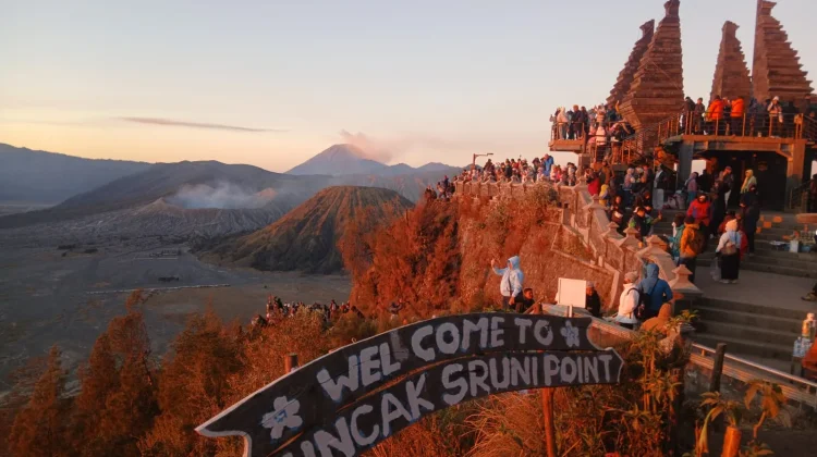 Bromo Ditutup, Seruni Point Dibuka