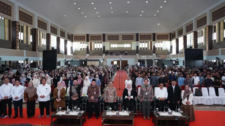 Sebanyak 2.000 Mahasiswa Baru UIN Malang Didorong Cakap Kelola Keuangan