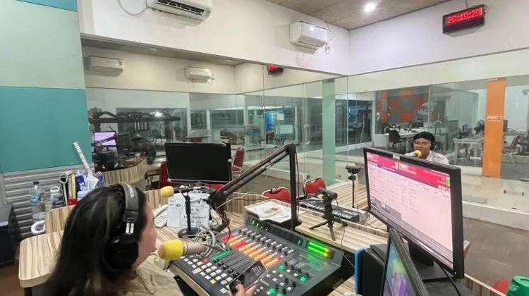 Stigma Harus Kuat Bikin Laki-Laki Sulit Bercerita