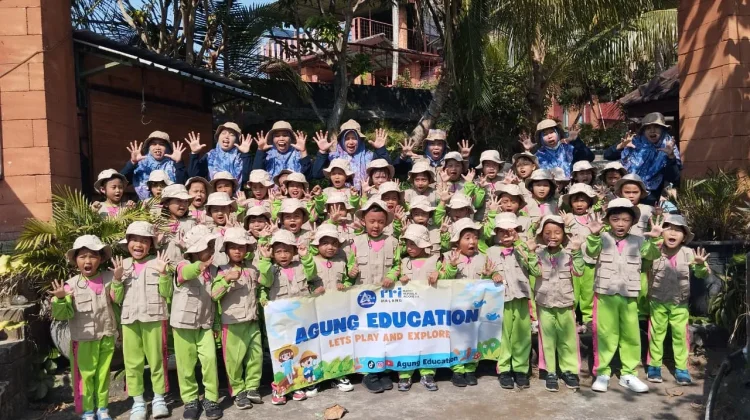 Siswa RA Fathul Ulum 01 Malang Olah Ikan Jadi Sempol di Asri'l Park