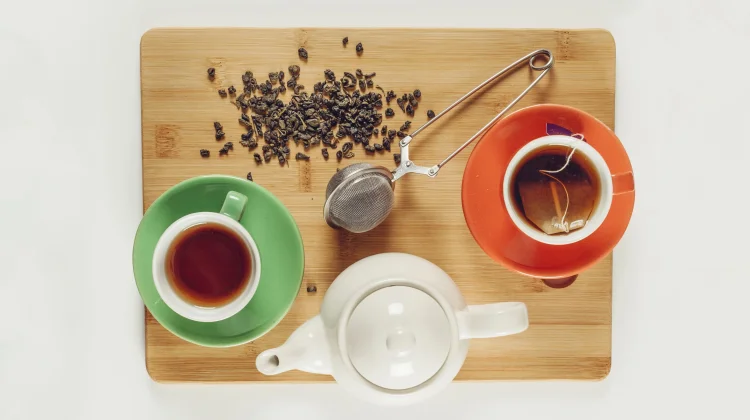 Minum Teh dan Kopi Sangat Panas Dikaitkan dengan Risiko Kanker Esofagus