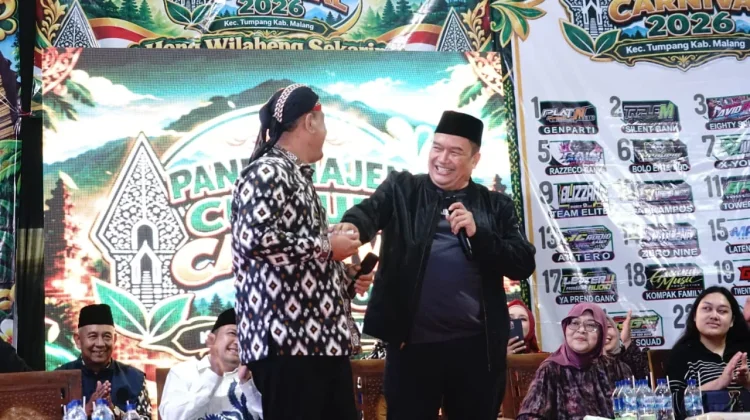 Kreativitas Warga Pandanajeng Tumpang Kabupaten Malang Warnai Bersih Desa