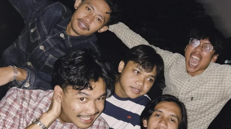 SKEIM Kenalkan “Sail Prayers”, Bawa Pesan untuk Berani Beda