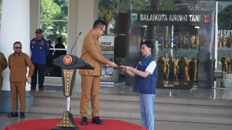 Wali Kota Batu Beri Ruang Anak Belajar Pemerintahan